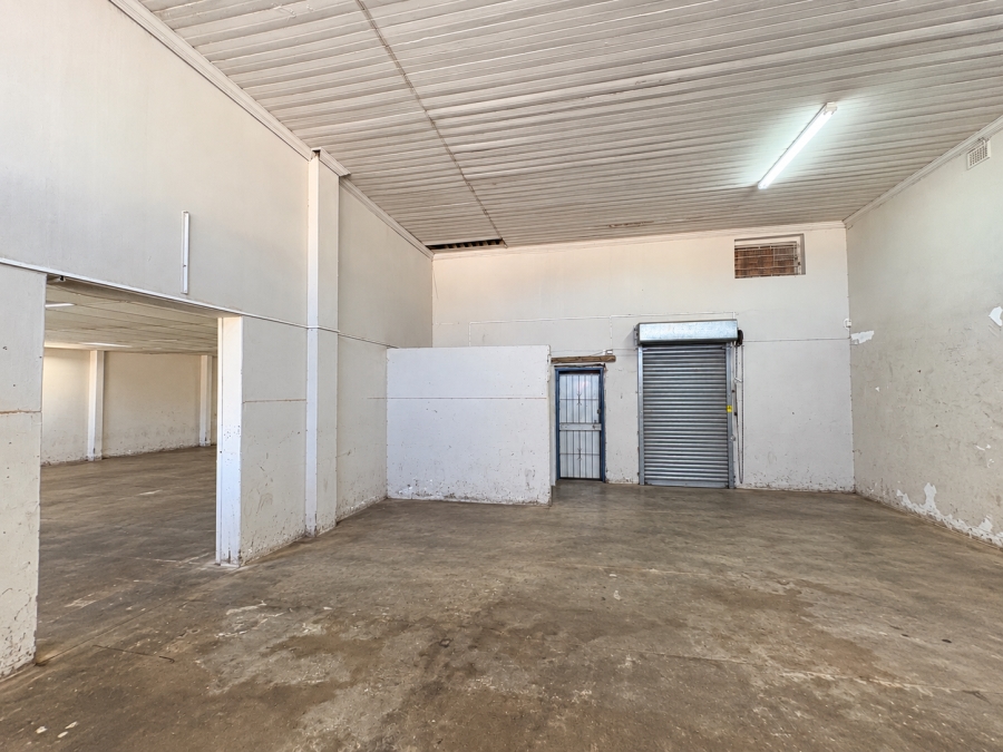 Commercial Property for Sale in Vincent Eastern Cape